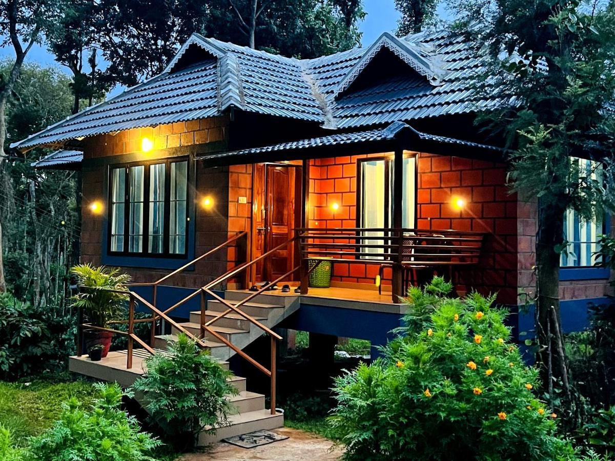 Entire Villa At The Heart Of The Wayanad Forest. Kutta Exterior photo